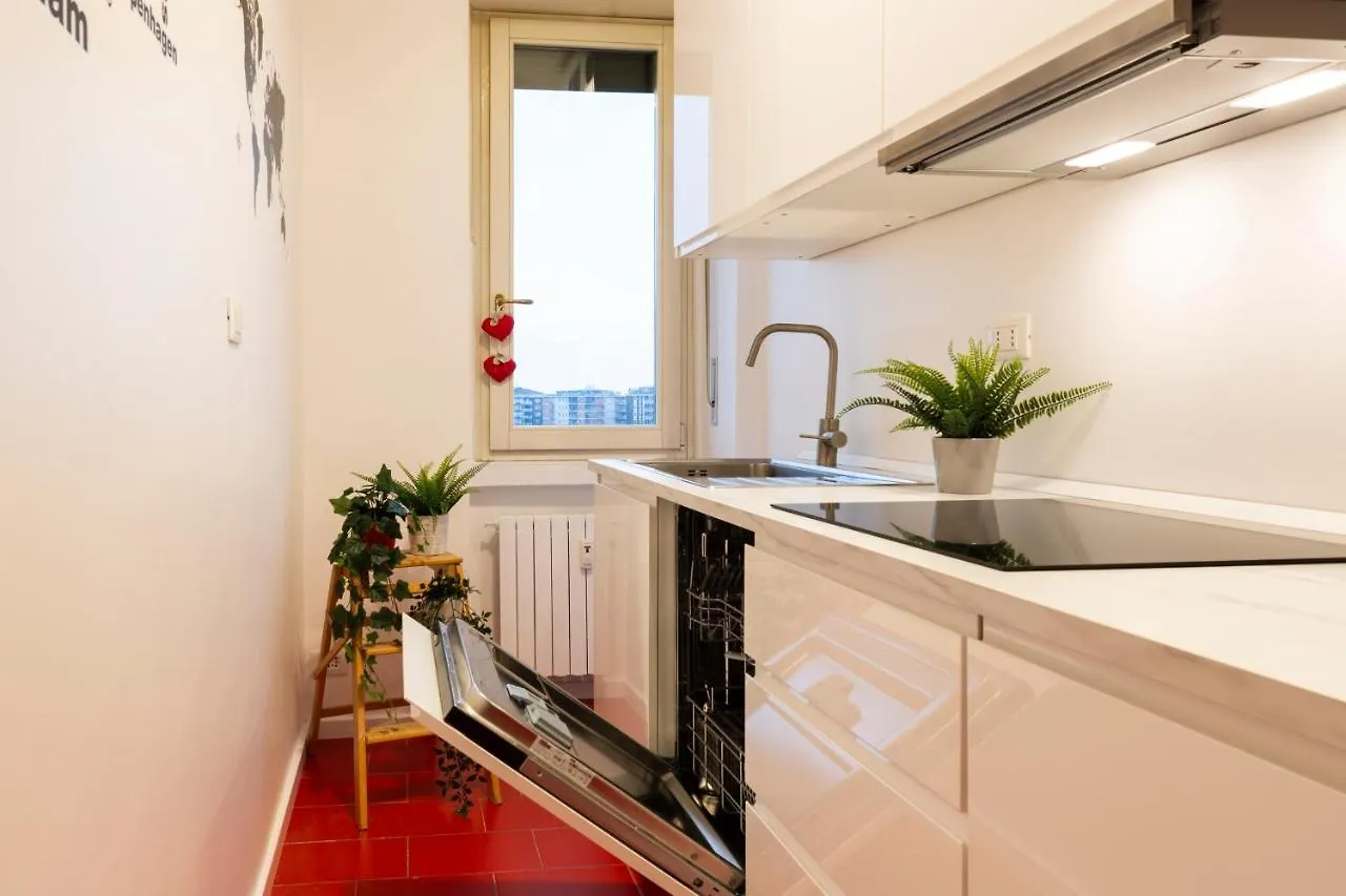 מילאנו The Wall - Top Floor Apartment