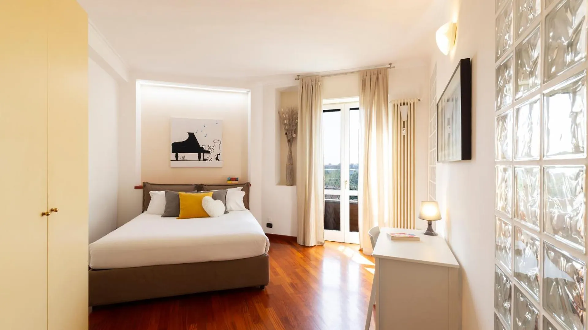 מילאנו The Wall - Top Floor Apartment איטליה